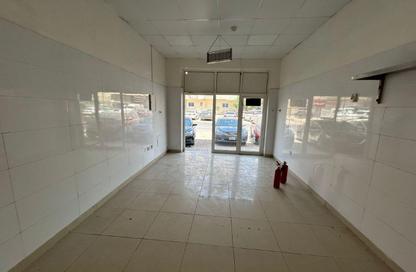 Shop - Studio for rent in Al Butina B - Al Butina - Sharjah