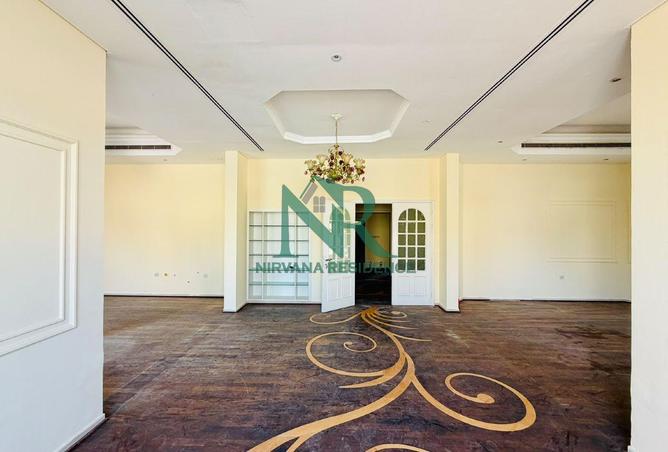 5-bed villa in Abu Dhabi · Maid's room — photo 3