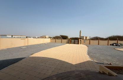 Villa - 7+ Bedrooms - 7+ Bathrooms for rent in Seih Al Ghubb - Ras Al Khaimah