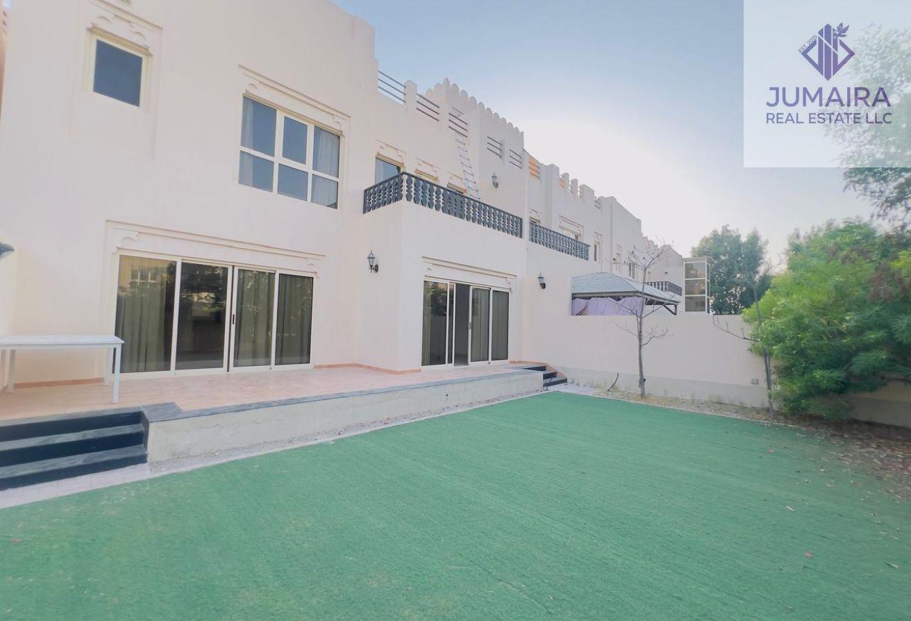 Perfect Family Home | 3BR Townhouse Close to Pool