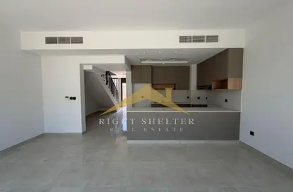 Townhouse - 2 Bedrooms - 4 Bathrooms for rent in Falcon Island North - Falcon Island - Al Hamra Village - Ras Al Khaimah
