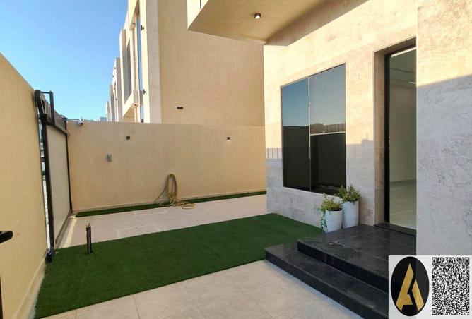 100837568 - Property Image 2
