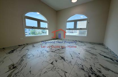 Villa - 3 Bedrooms - 4 Bathrooms for rent in Sultan Bin Zayed the First Street - Muroor Area - Abu Dhabi