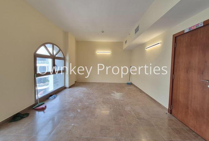 123834447 - Property Image 3