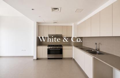 Apartment - 2 Bedrooms - 2 Bathrooms for rent in Zahra Apartments 2B - Zahra Apartments 2 - Zahra Apartments - Town Square - Dubai