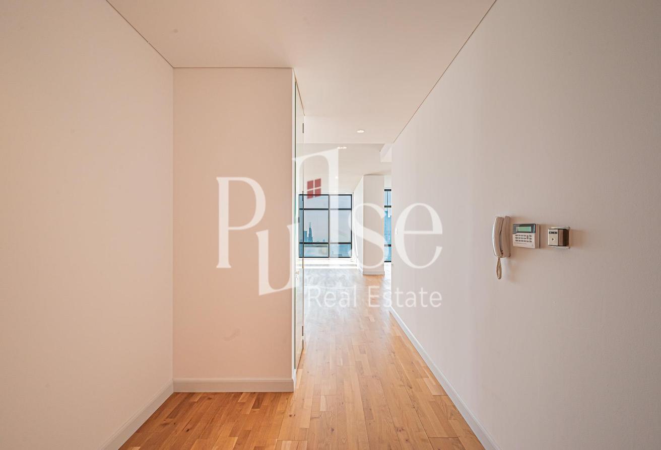 Unfurnished 3BR + Maids | High Floor | Burj View photo 6
