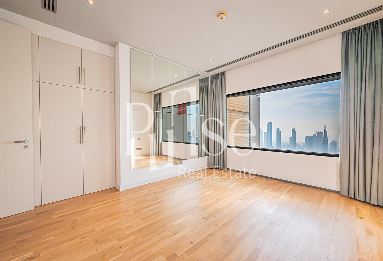 Unfurnished 3BR + Maids | High Floor | Burj View photo 12