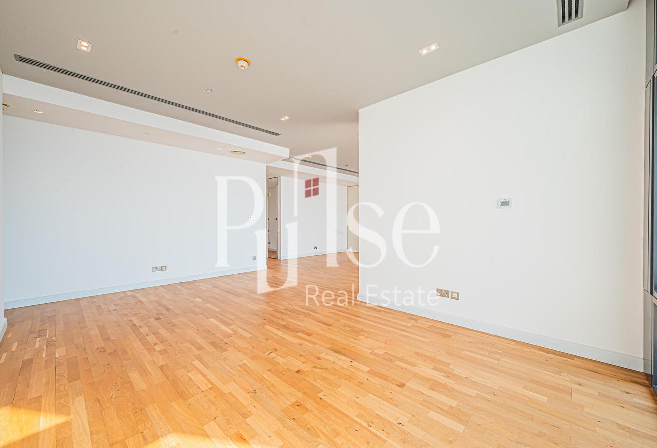 Unfurnished 3BR + Maids | High Floor | Burj View photo 5