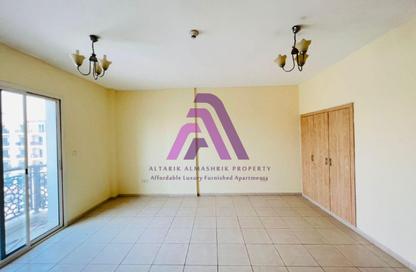 Apartment - Studio - 1 for rent in Building IC1-EMR-14 - Emirates Cluster - International City - Dubai