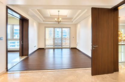 Apartment - 4 Bedrooms - 5 Bathrooms for rent in Marina Residences 1 - Marina Residences - Palm Jumeirah - Dubai