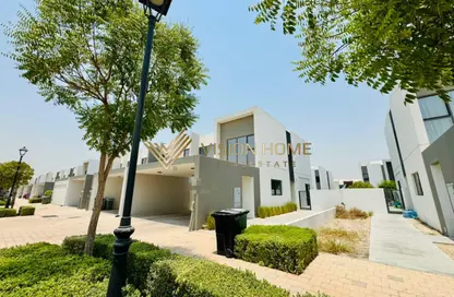 Villa - 4 Bedrooms - 5 Bathrooms for rent in La Rosa 5 - La Rosa - Villanova - Dubai