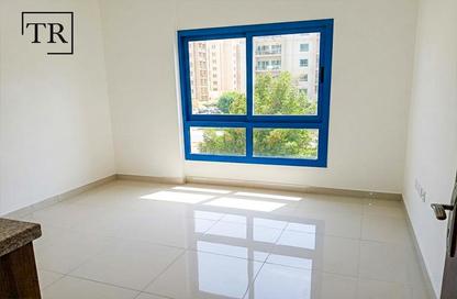 Apartment - 3 Bedrooms - 3 Bathrooms for rent in Al Noor 1 - Al Noor Towers - Barsha Heights (Tecom) - Dubai