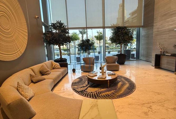 Furnished Modern Living | Prime Location | Vacant