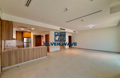 Townhouse - 2 - 4 for rent in Bloom Living - Zayed City (Khalifa City C) - Khalifa City - Abu Dhabi