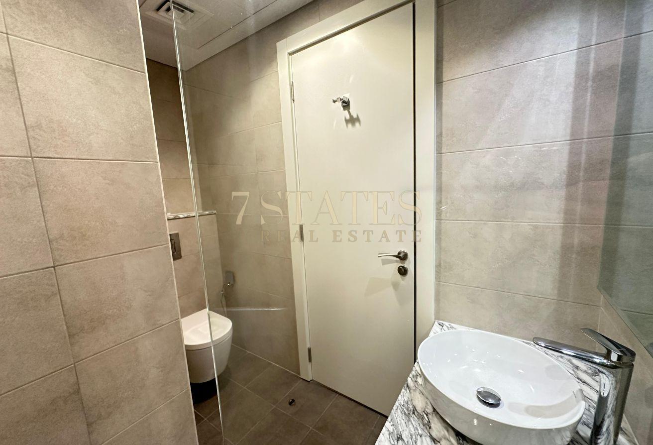 HIGH FLOOR | CITY VIEW | WELL MAINTAINED photo 9
