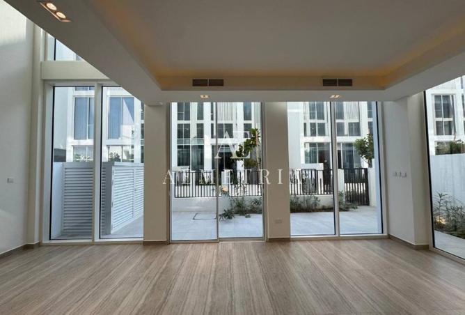 خيارات متوفرة | خبير المنطقة | فيلا فسيحة