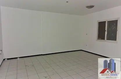 Apartment - 1 Bathroom for rent in Abu shagara - Sharjah