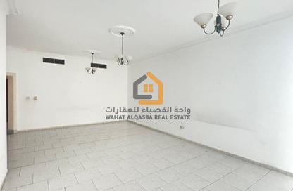 Apartment - 2 Bedrooms - 2 Bathrooms for rent in Al Wahda Building - Al Majaz 2 - Al Majaz - Sharjah