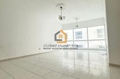Apartment - 2 Bedrooms - 2 Bathrooms for rent in Al Wahda Building - Al Majaz 2 - Al Majaz - Sharjah