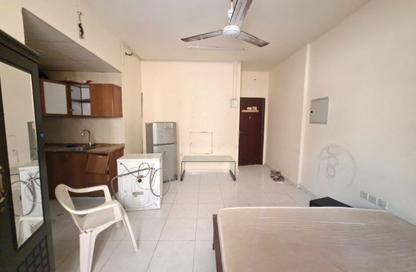 Apartment - Studio - 1 for rent in Fire Station Road - Muwaileh - Sharjah