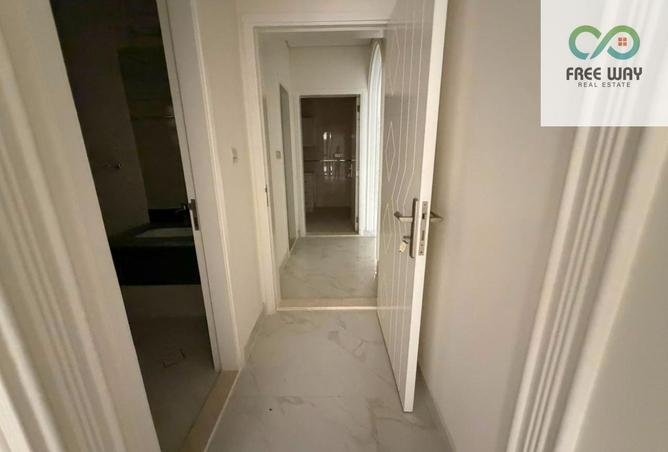 124269149 - Property Image 3