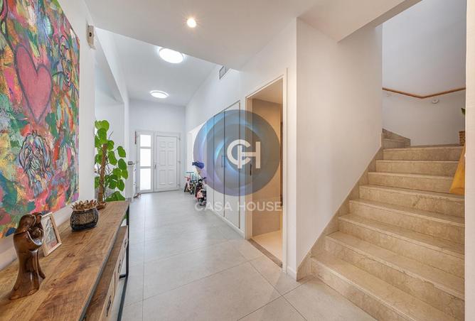 76972505 - Property Image 2