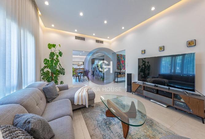 76972505 - Property Main Image