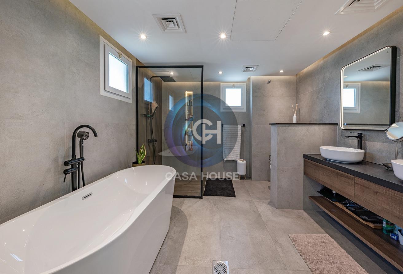 Newly Upgraded - Family Friendly Space - Available photo 11