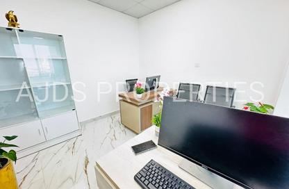 Office Space - Studio - 1 Bathroom for rent in Fatima Mohammad Ahmad Bin Suleiman Building - Al Raffa - Bur Dubai - Dubai