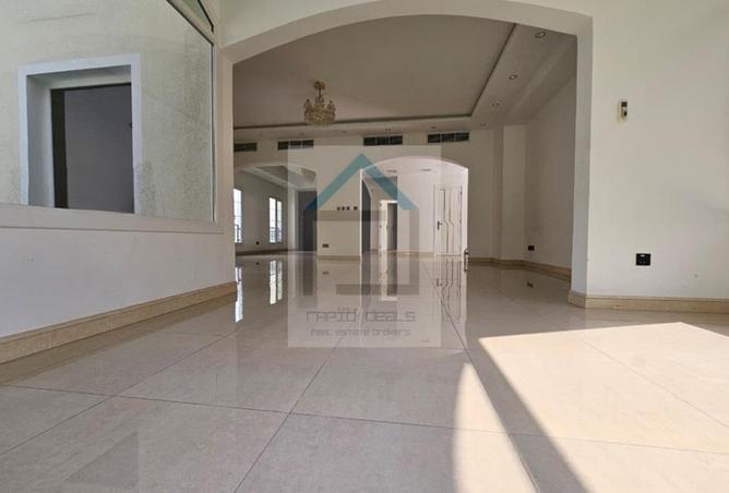 60126835 - Property Image 2