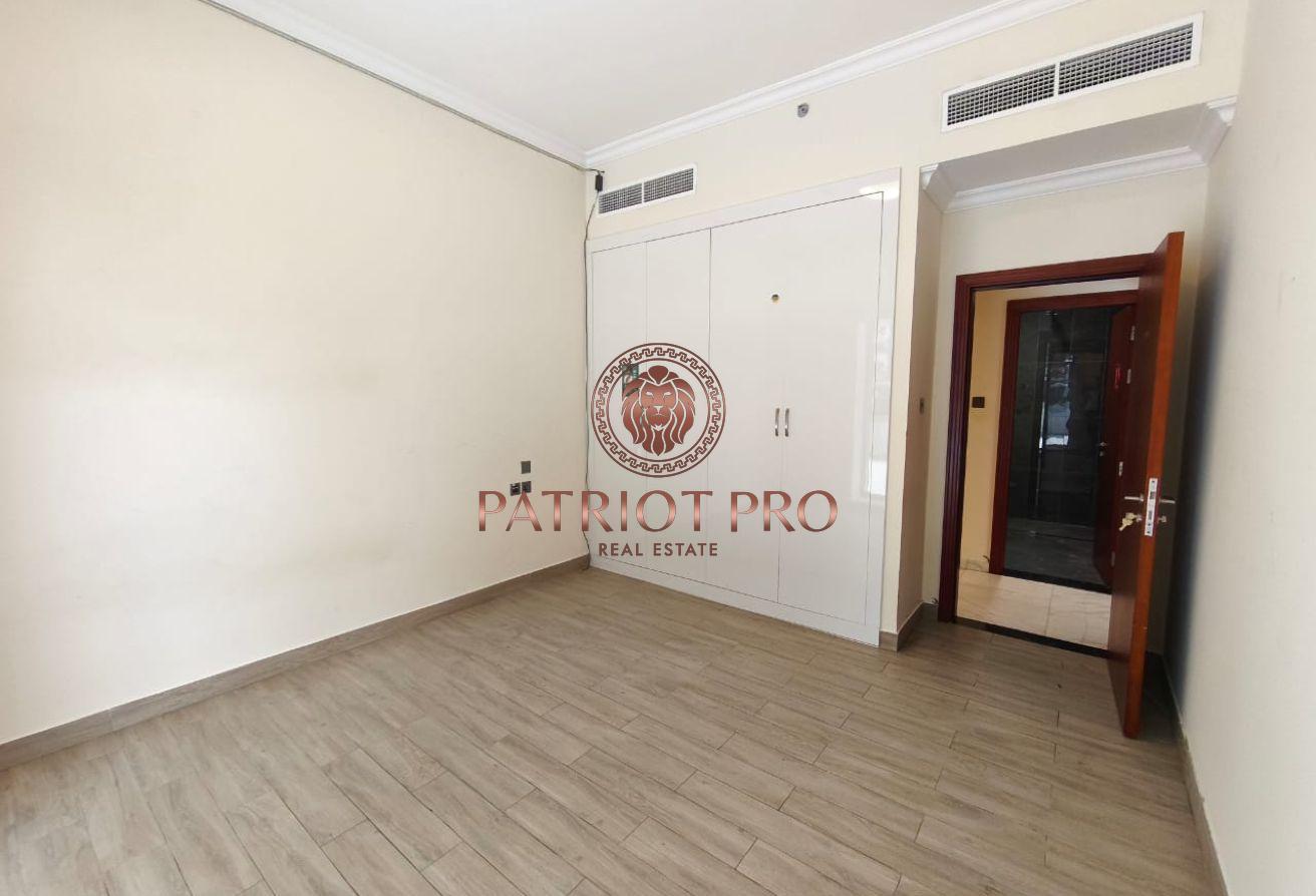 Close to Metro I Pet Friendly I New Building photo 6