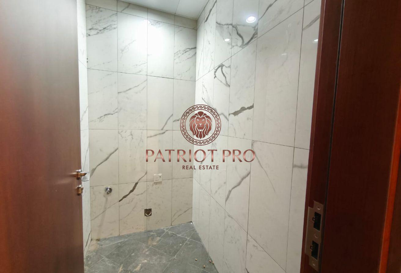 Close to Metro I Pet Friendly I New Building photo 7