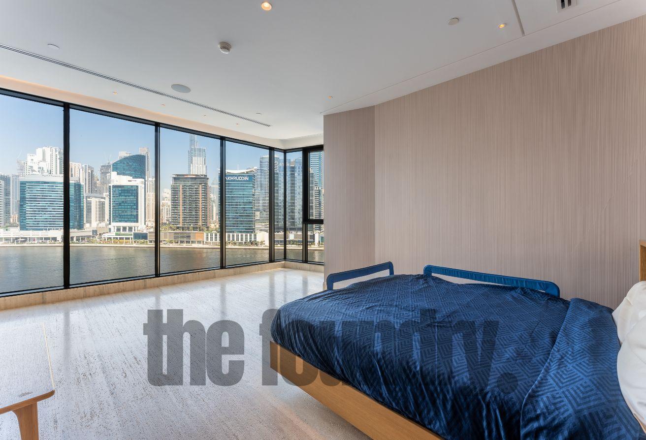 Amazing Full Canal & Burj Views | Quiet Luxury photo 16