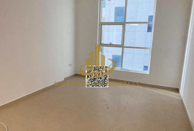 76974430 - Property Image 3