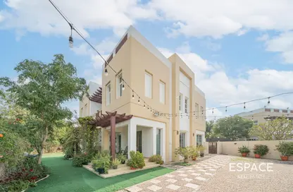 فيلا - 4 غرف نوم - 6 حمامات للبيع في نسيم - مدن - دبي