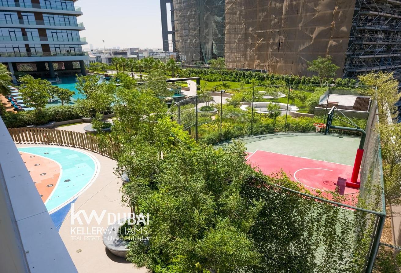 Spacious | Golf Course Views | Prime Location photo 22