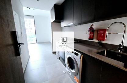 Apartment - Studio - 1 Bathroom for rent in Tiraz 3 - Aljada - Sharjah