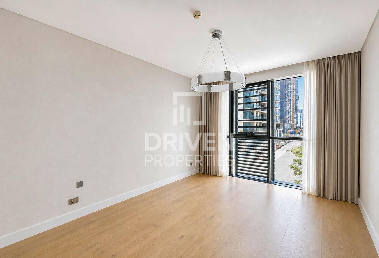 Spacious | Large Terrace | Beautiful Design photo 6