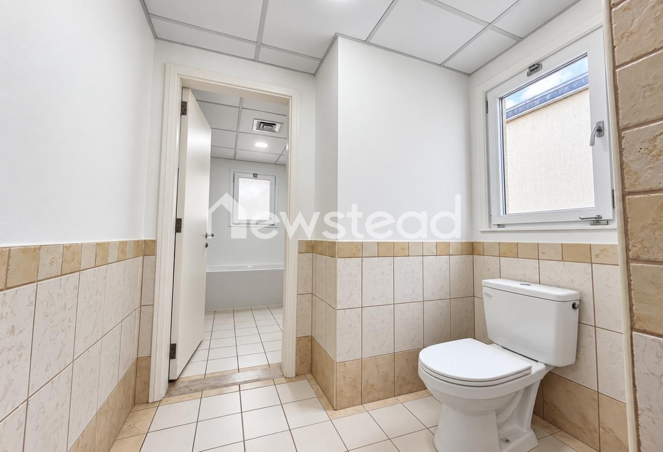 Type CM | Opposite Pool and Park | Vacant photo 11