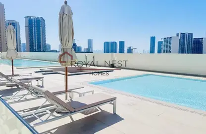 شقة - 2 غرف نوم - 2 حمامات للايجار في بن غاطي كورنر - الضاحية 10 - قرية جميرا الدائرية - دبي