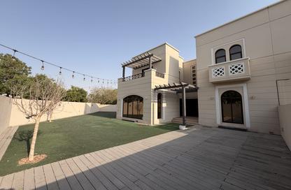 Villa - 4 - 5 for rent in Mudon - Dubai