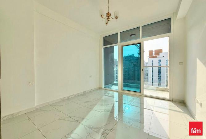 106860920 - Property Image 3