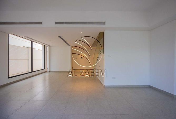 81925336 - Property Image 3