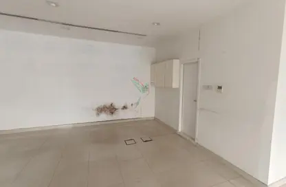 Shop - Studio - 1 Bathroom for rent in Hai Al Humaira - Central District - Al Ain