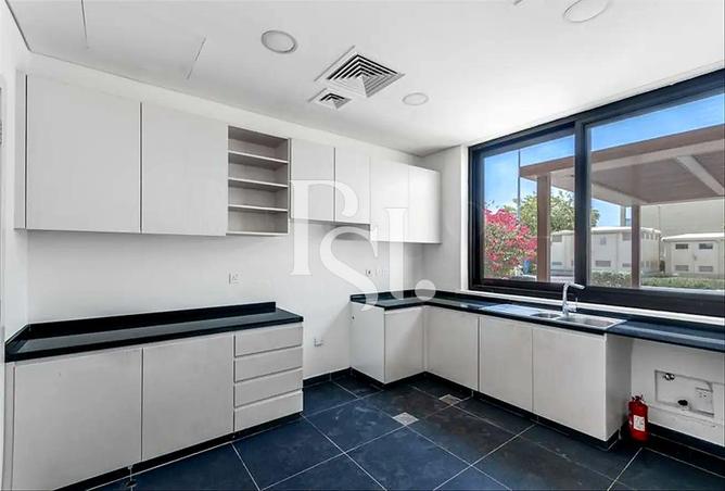 122451448 - Property Image 3