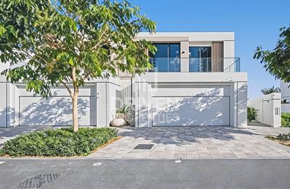 Villa - 4 Bedrooms - 6 Bathrooms for sale in District One Phase III - District One - Mohammed Bin Rashid City - Dubai