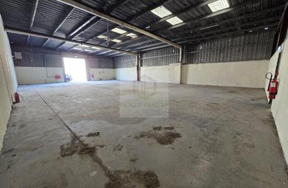 Warehouse - Studio - 2 Bathrooms for rent in RAS - Umm Ramool - Dubai Warehouse - Studio - 2 Bathrooms for rent in RAS - Umm Ramool - Dubai