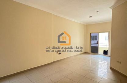 Apartment - 2 Bedrooms - 2 Bathrooms for rent in Qasimia 13 building - Al Nad - Al Qasimia - Sharjah