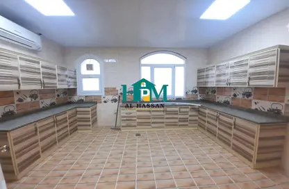 Apartment - 3 Bedrooms - 3 Bathrooms for rent in Madinat Al Riyad - Abu Dhabi