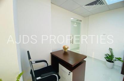 Office Space - Studio - 1 Bathroom for rent in Silver Home Building - Hor Al Anz - Deira - Dubai